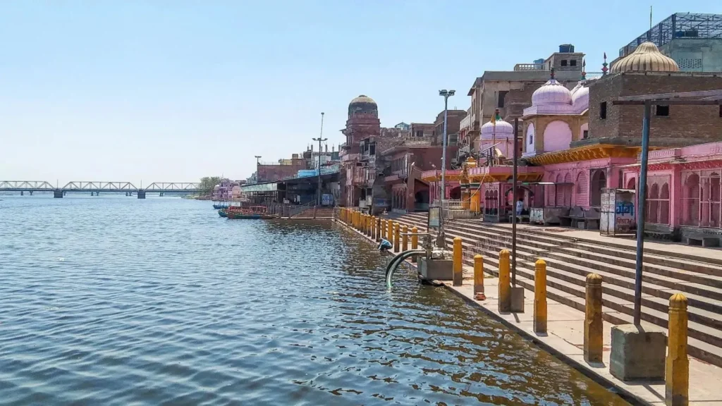 top 10 places to visit in mathura vrindavan- yamuna river ghat